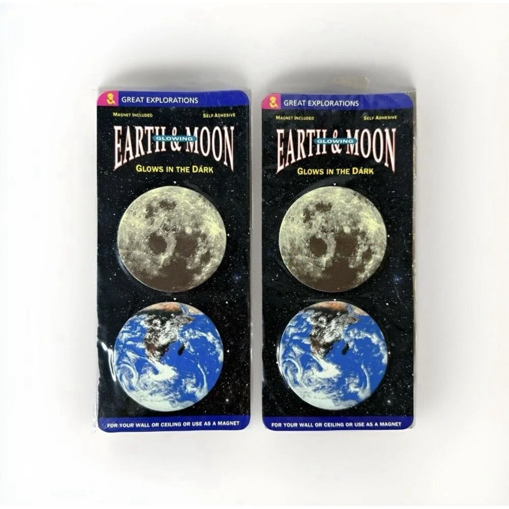 Great Explorations Glowing Earth And Moon Lot Of‎ 2 Glows In Dark Magnetic 90s